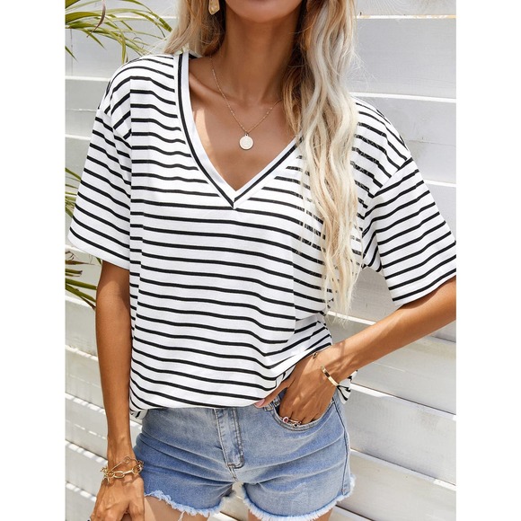boho gypsy dreamer Tops - Classic preppy Striped V Neck Tee shirt top white black